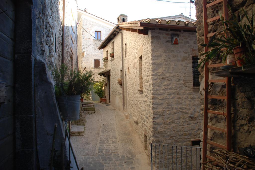 Il Paradiso Nel Borgo Arrone Luaran gambar