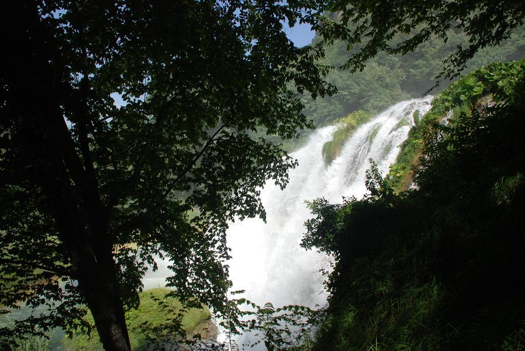 Il Paradiso Nel Borgo Arrone Luaran gambar